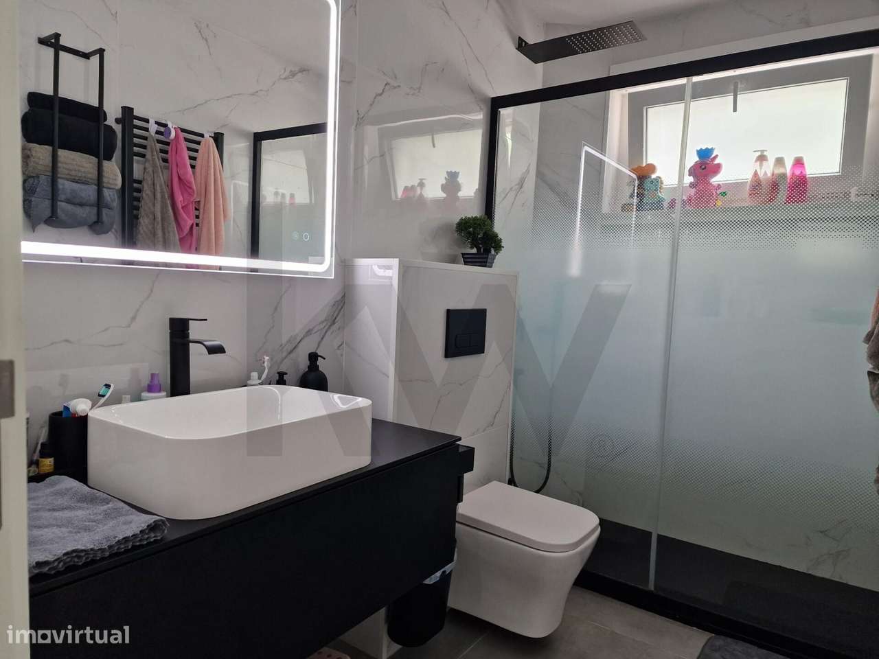 Agualva - T2 Totalmente Remodelado Único, 125 m2 - com TERRAÇO-7