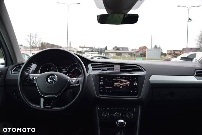 Volkswagen Tiguan 2.0 TDI BMT SCR Comfortline - 12