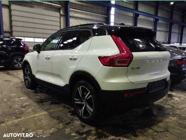 Volvo XC 40 - 3