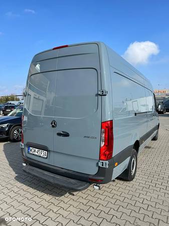 Mercedes-Benz Sprinter 319 furgon  Max - 4