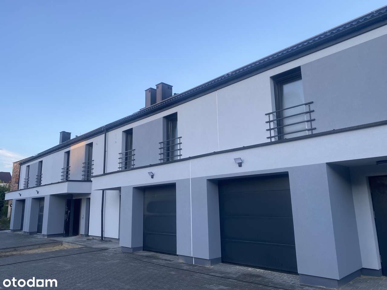 Nowoczesny dom 125m2 – ogród, garaż, PV, pompa c., kostka, blisko TG - Pełny obrazek: 4/11