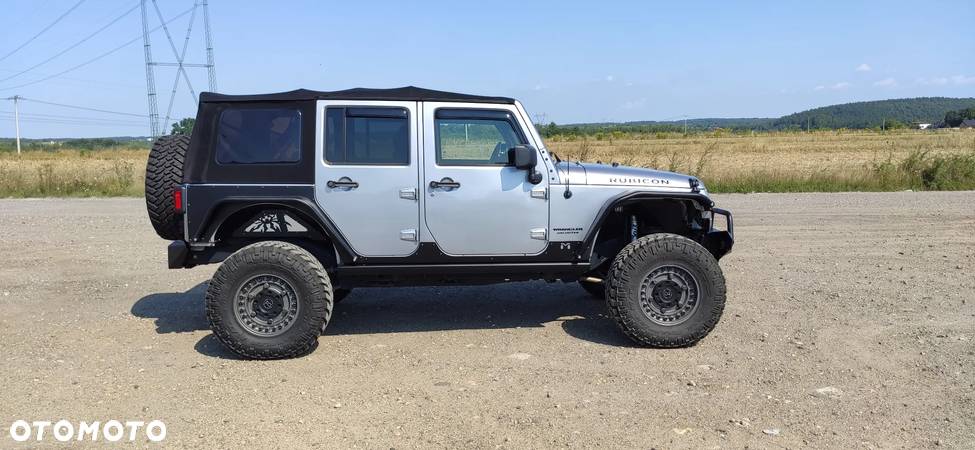 Jeep Wrangler 3.6 Unlim Rubicon - 12