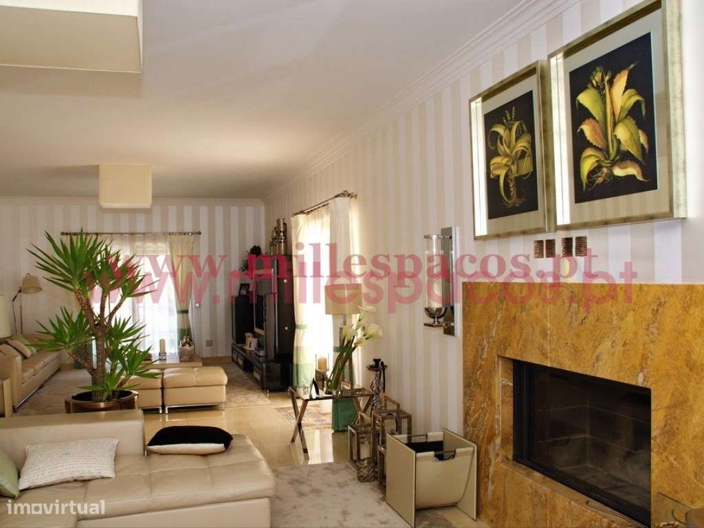 Moradia V6 Isolada com piscina - Grande imagem: 3/27