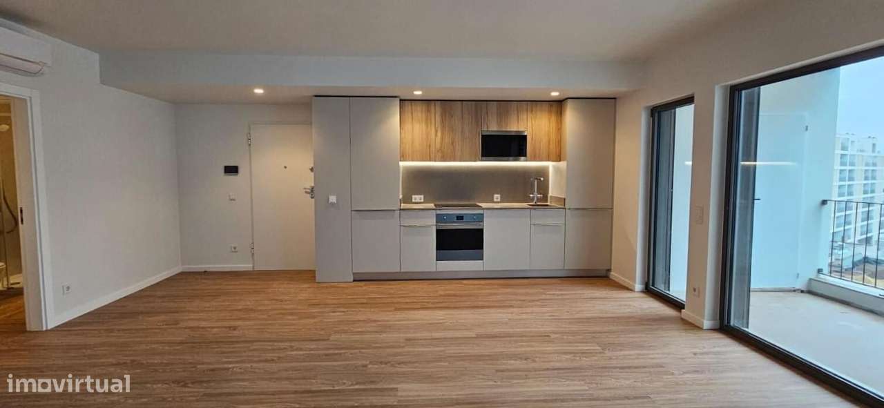 Apartamento T3 com piscina, Santo António dos Cavaleiros, Loures - Grande imagem: 2/42