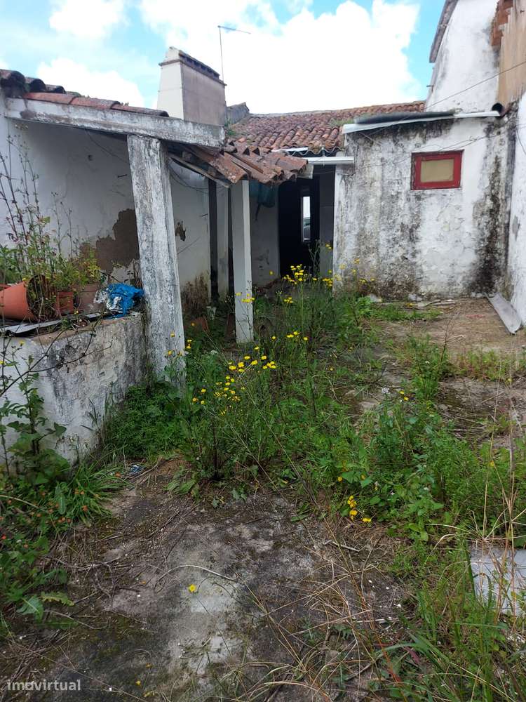 Moradia Geminada T5 (em estado de Ruina) - Cuba - Grande imagem: 3/14