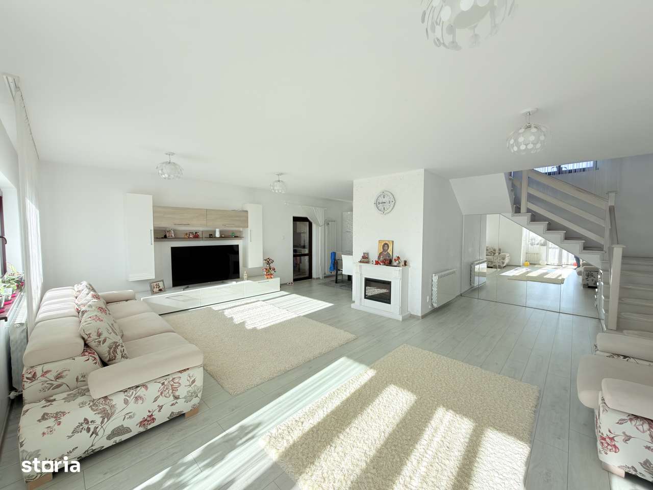 Casa caramida zona Bucovina-5