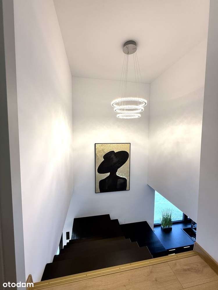 Piękny dom wolnostojący w Krasnem-13