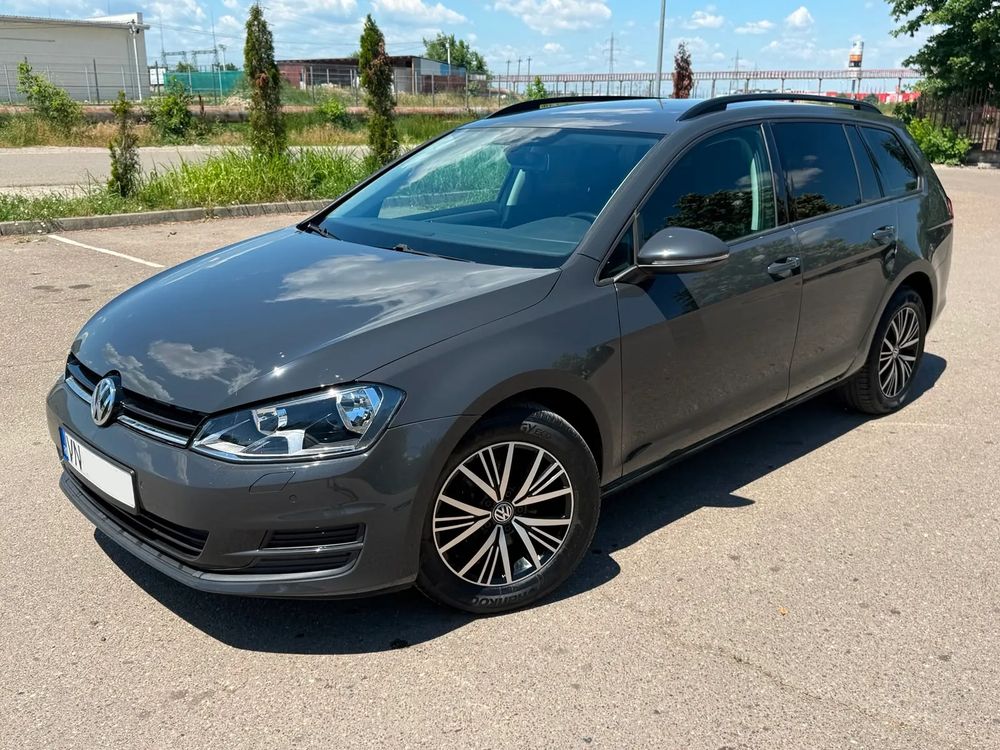 Volkswagen Golf VII [2012 - 2020] 1.6 TDI DPF BMT DSG Trendline 2017