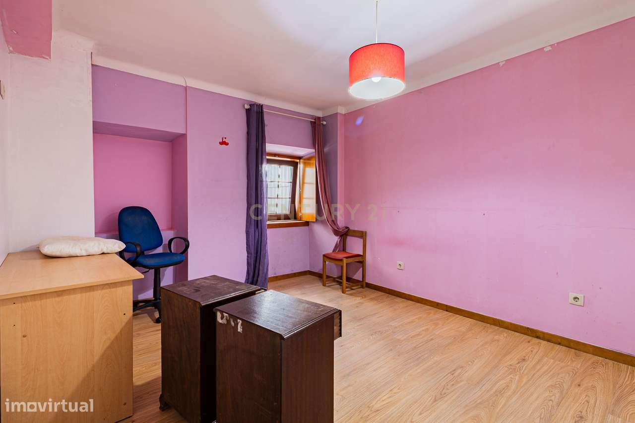 Moradia em FRENTE ao Castelo de Bragança e no CENTRO HISTÓRICO! - Pron - Grande imagem: 5/27