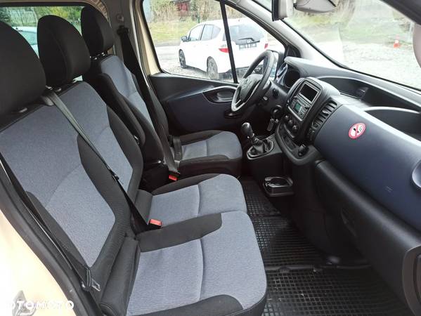 Opel Vivaro - 16