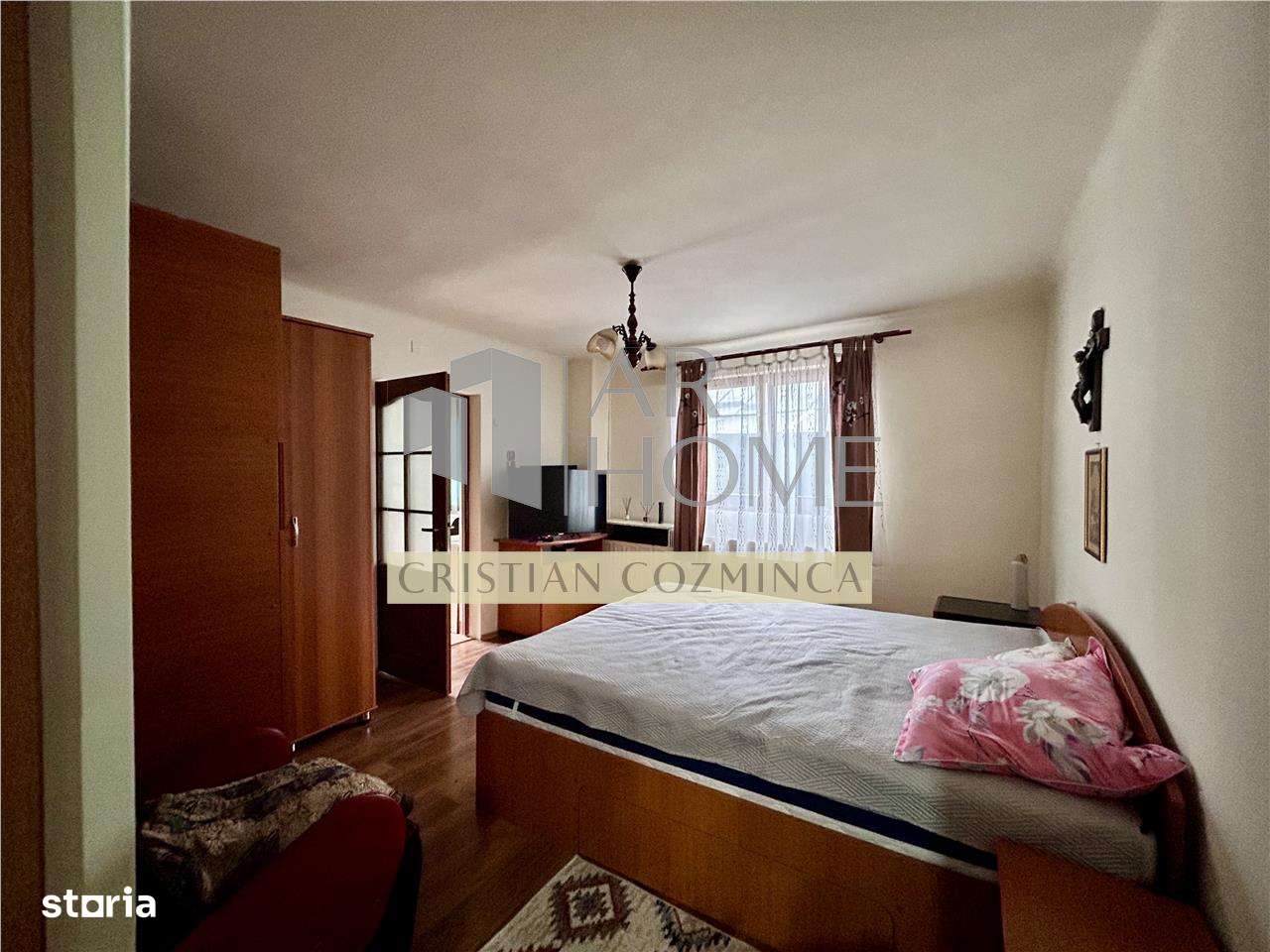 Vanzare casa 6 camere, in Baicoi, teren 1800 MP-9