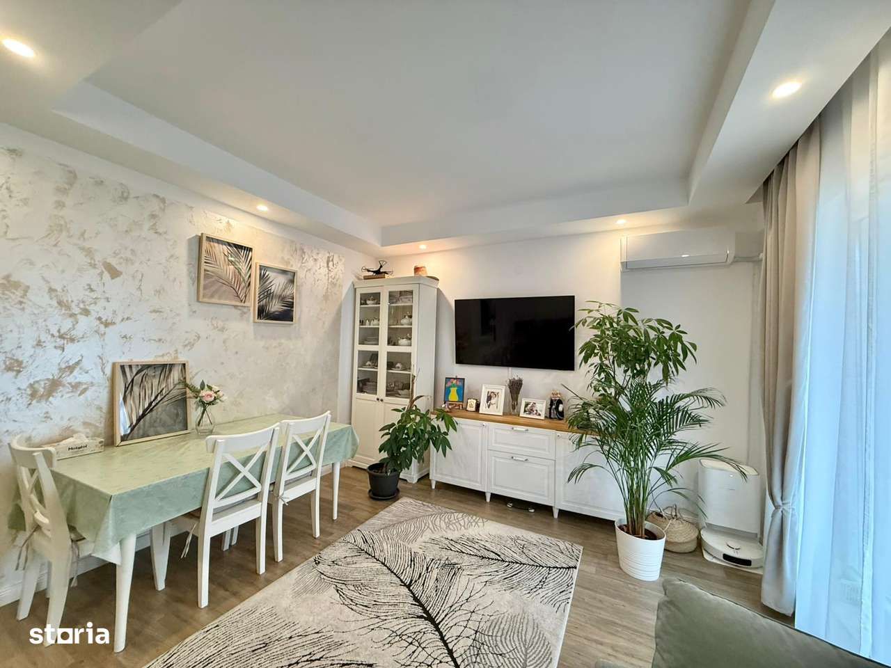 COSMOPOLIS - Apartament 3 camere spatios, vedere piscina - Imagine principală: 3/16