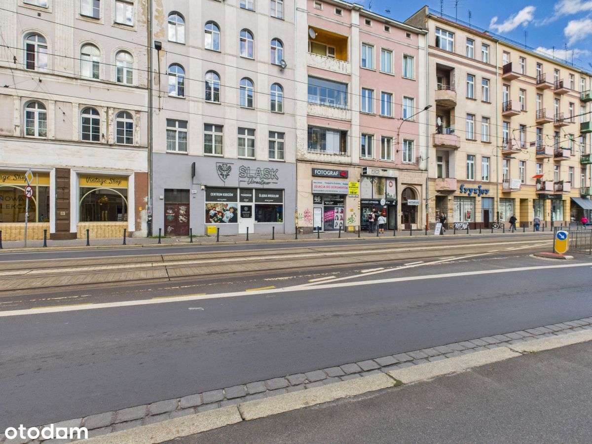 Lokal na parterze | antresola | witryna-14