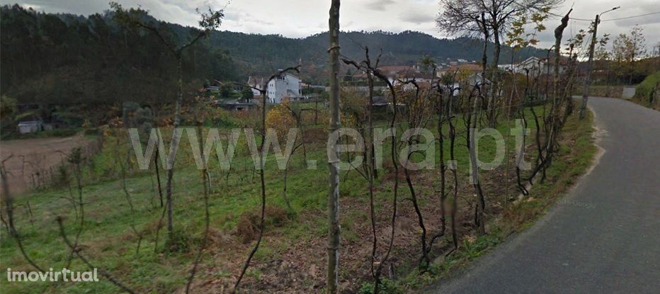 Terreno de construção em Armil