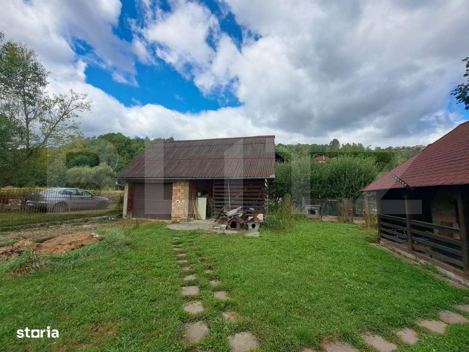Casa 330 m² – teren 1210 m² – ideala pentru locuinta sau pensiun - Imagine principală: 3/19