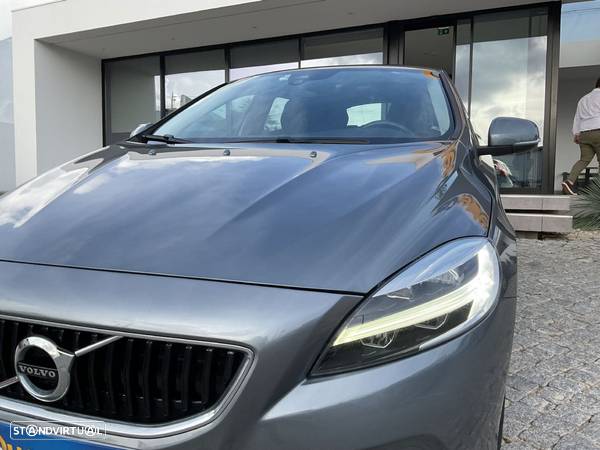 Volvo V40 2.0 D2 Momentum Geartronic - 13