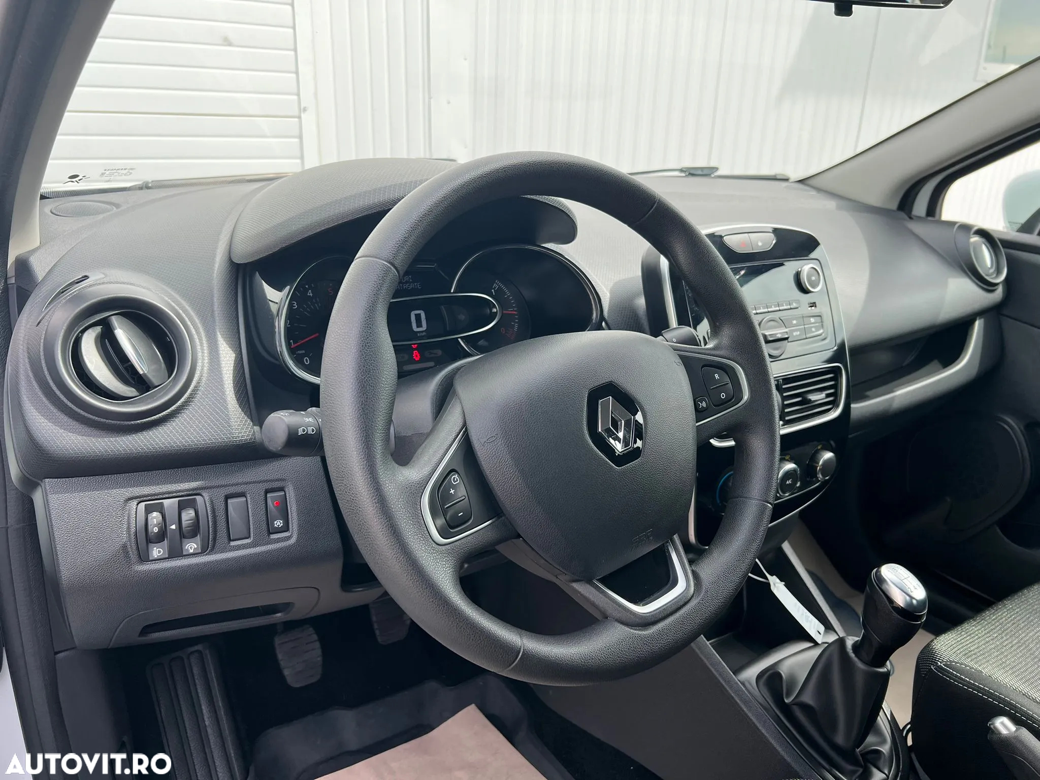 Renault Clio IV dCi Energy Life - 3