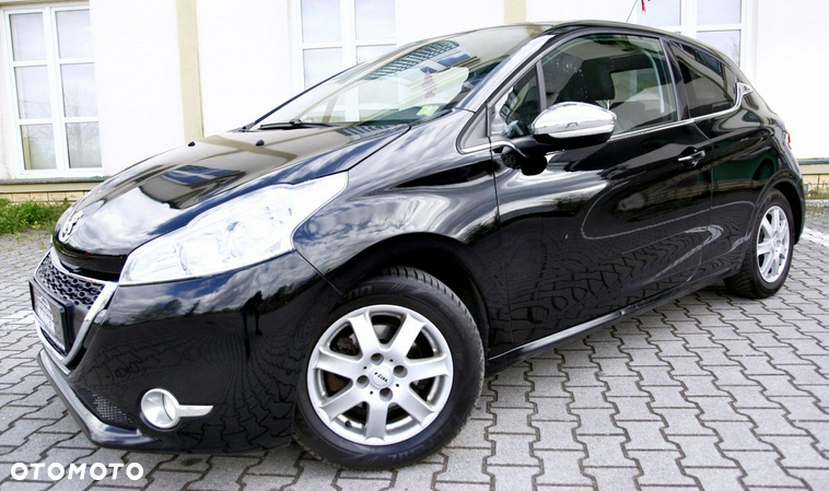 Peugeot 208 120 VTI Intuitive - 34