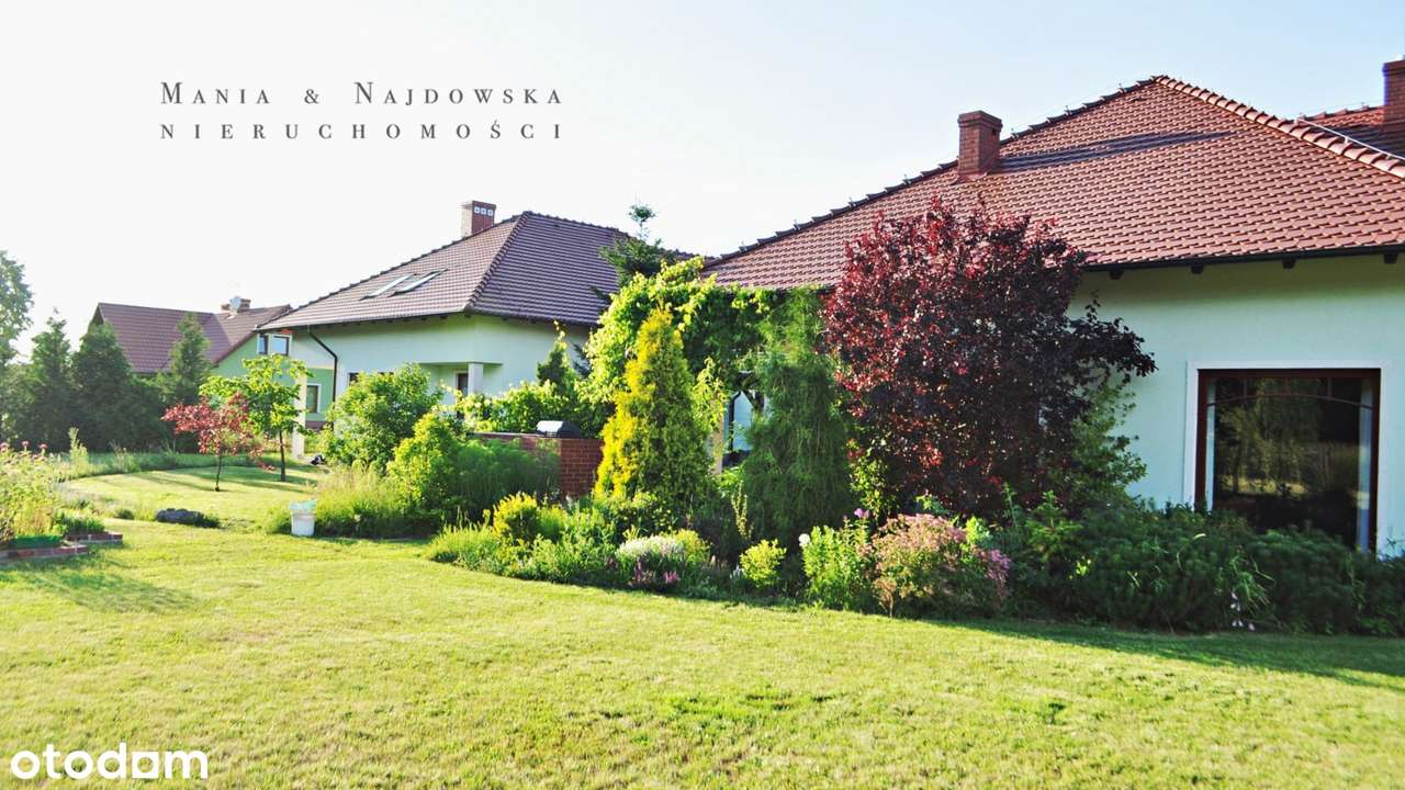 Wyjątkowa nieruchomość - 2 domy/ 3300 m²/ dochodowy biznes / Ochla/