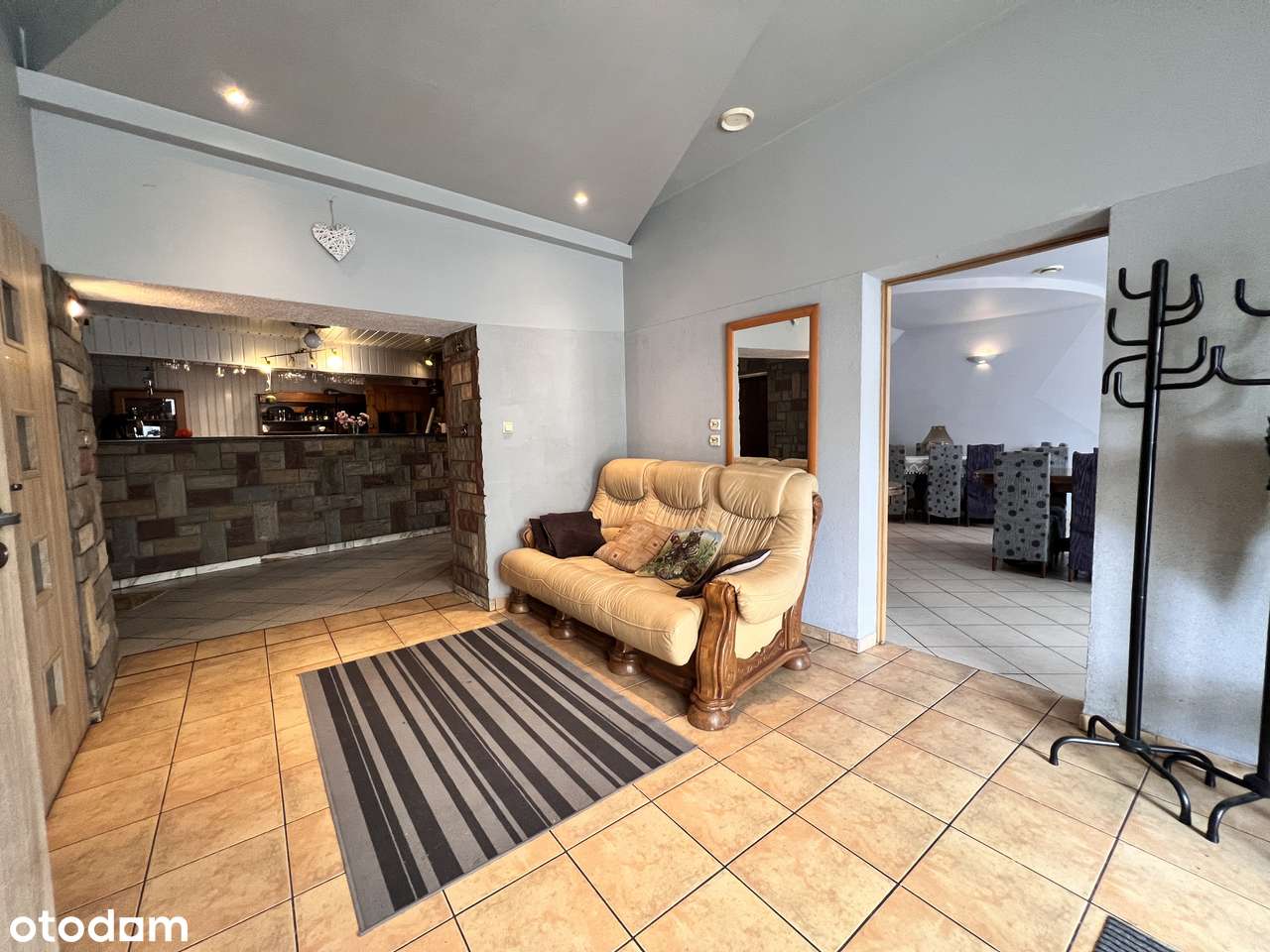 Budynek handlowo-usługowy Sosnowiec ul.Czarna.-8