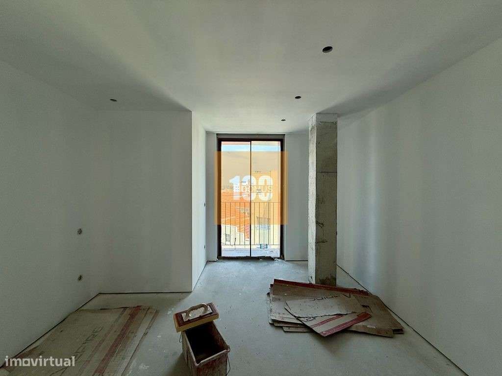 T2 com varanda - Capelo Residences-24