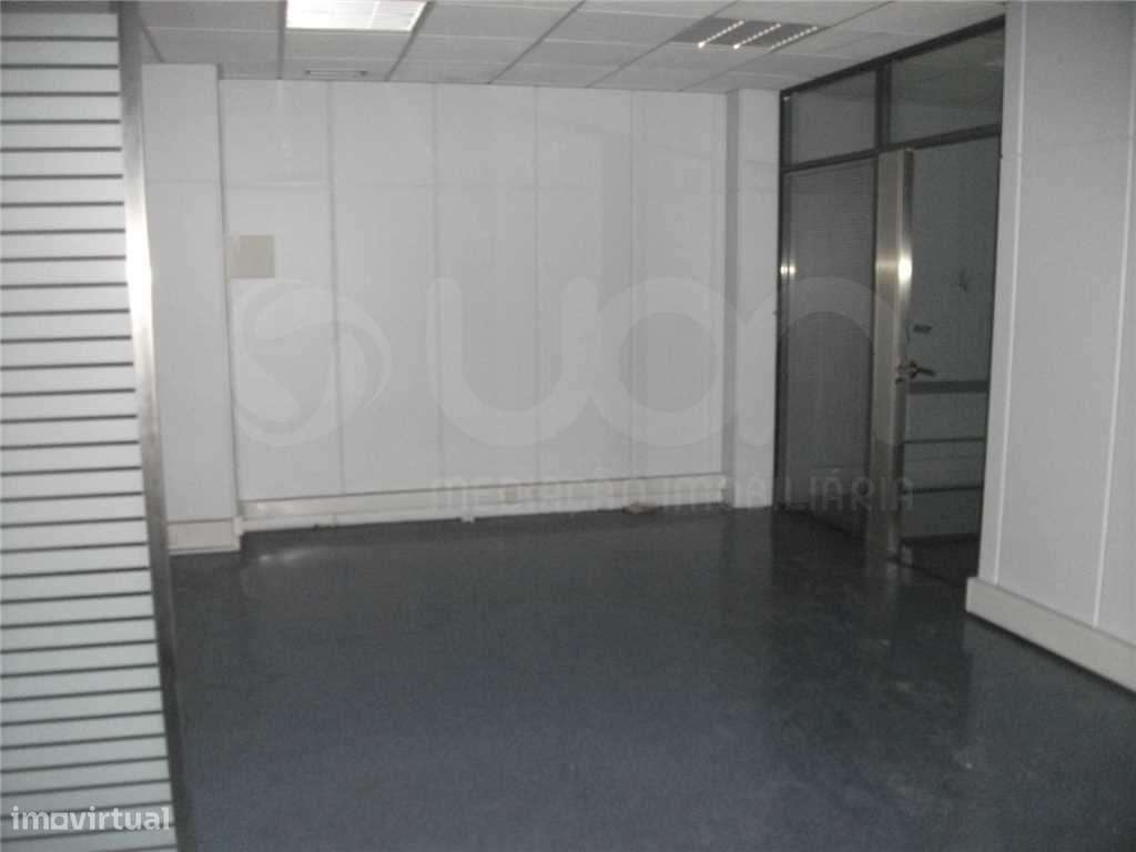 Loja nas Avenidas Novas - Grande imagem: 5/20