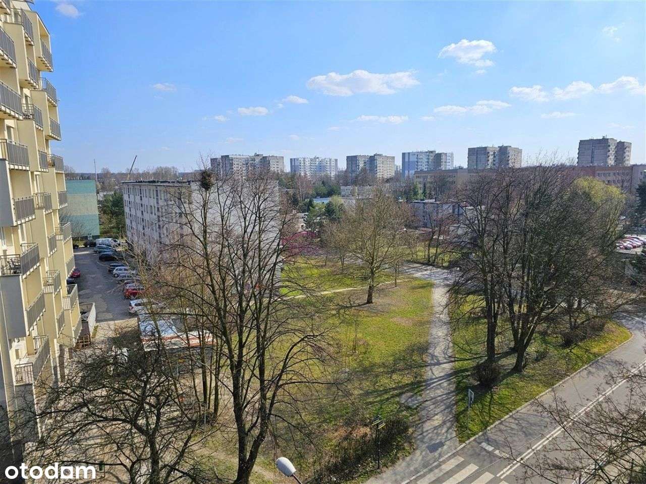 Duża kawalerka z potencjałem, osobna kuchnia!-14