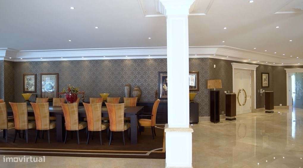 Villa exclusiva com vista para a serra de Sintra - Várzea de Sintra, S-14