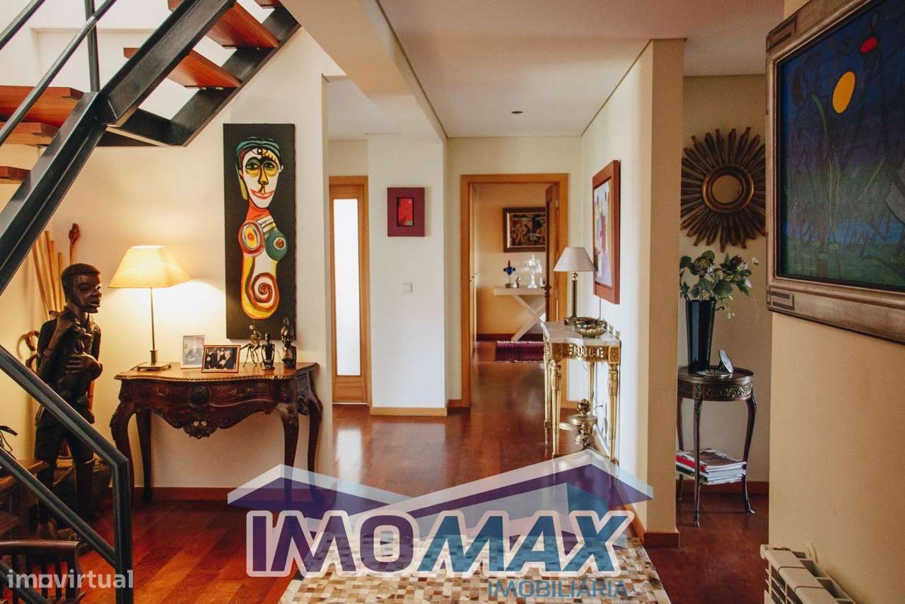 Apartamento T5 Triplex Ameal-26