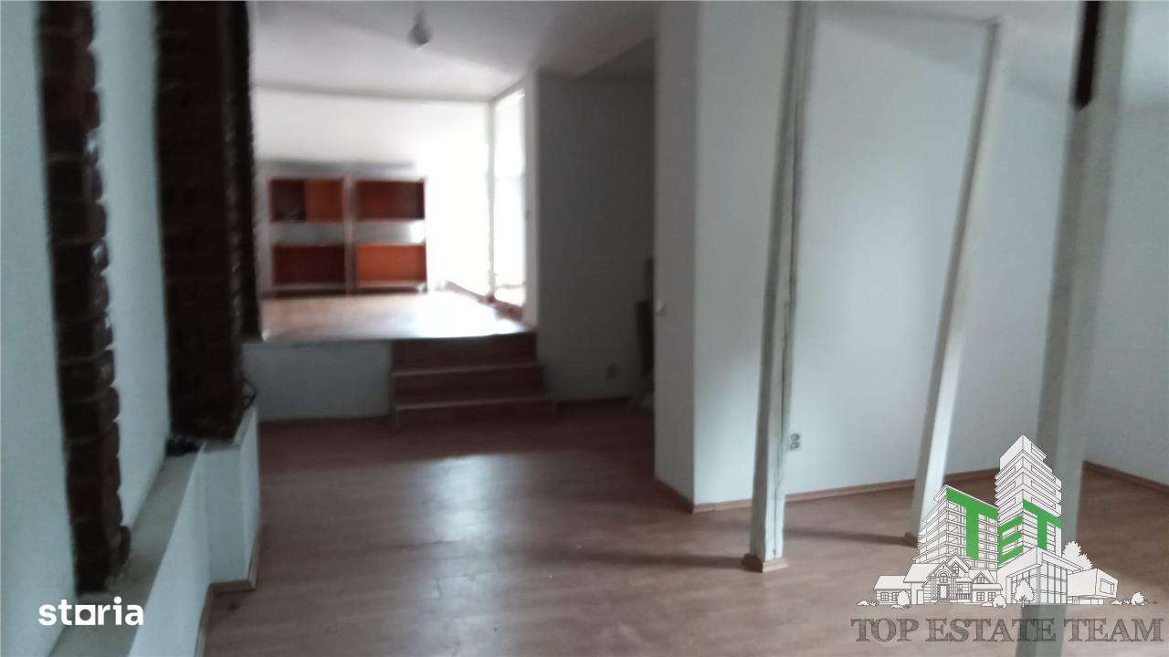 Casa 6 camere de inchiriat , activitate comerciala sau office , parcar - Imagine principală: 4/20