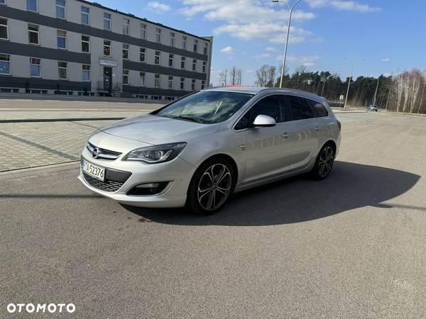 Opel Astra IV 2.0 CDTI Cosmo - 3