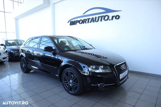 Audi A3 1.4 TFSI Stronic Attraction - 1