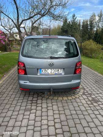 Volkswagen Touran 1.9 TDI Conceptline - 3