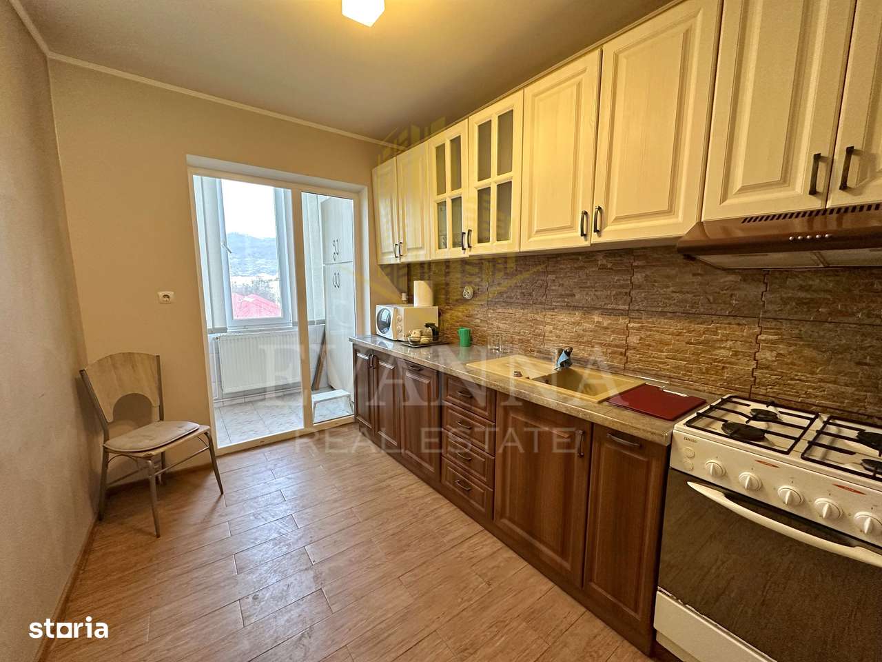 Apartament 2 camere decomandat Bd-ul Traian - Imagine principală: 3/6