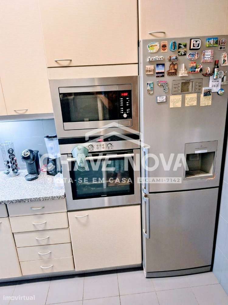 Apartamento T3 com box para 2 carros - Barão do Corvo - Grande imagem: 4/22