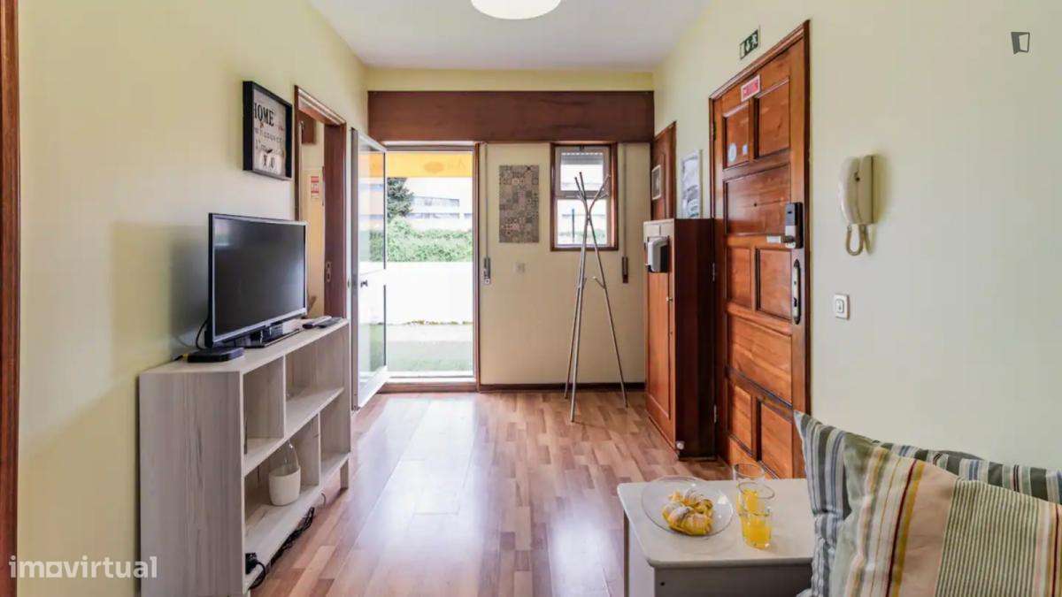 Apartamento com 2 quartos - localizado em Cedofeita Porto - Grande imagem: 5/9