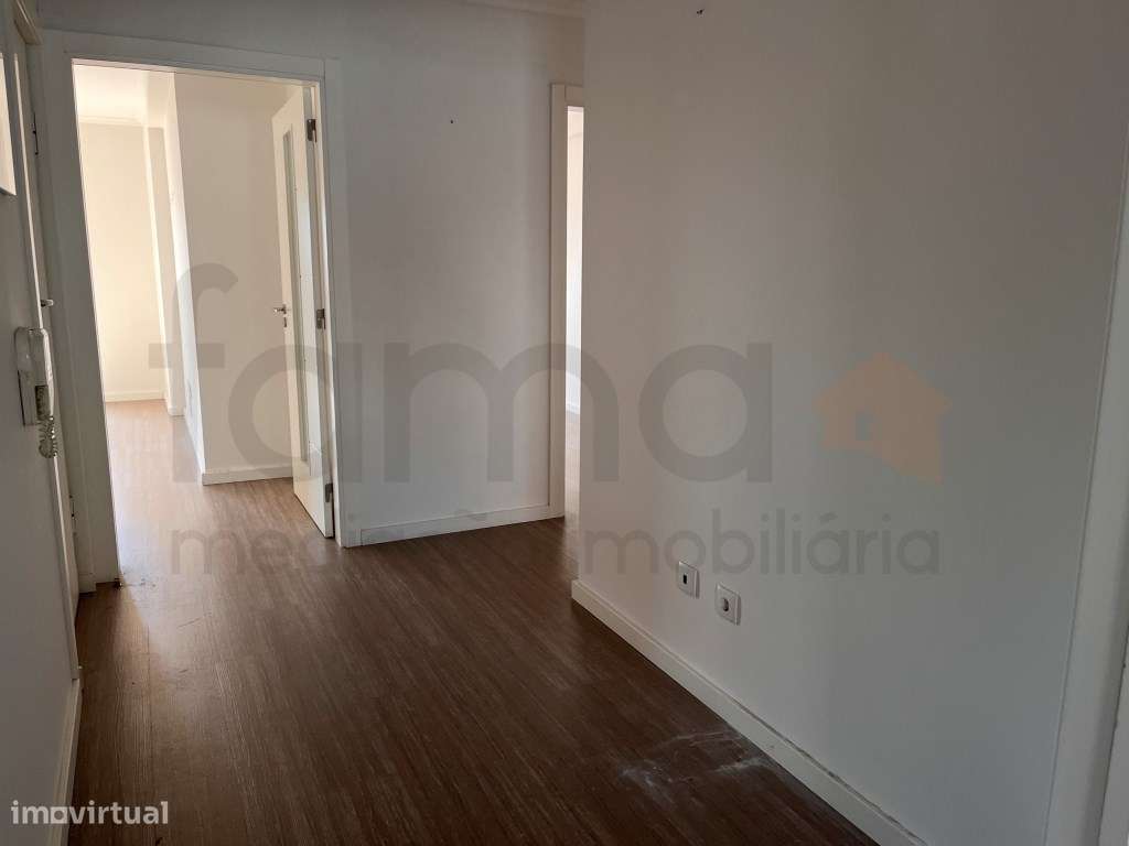 T4+1 no Centro da Amadora ideal para famílias-6