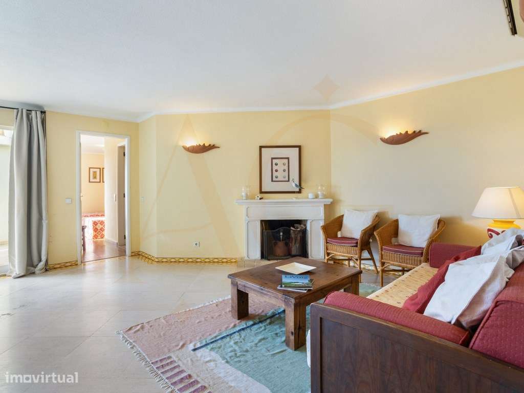 Apartamento T2 com terraço e piscina em Vale do Lobo-5
