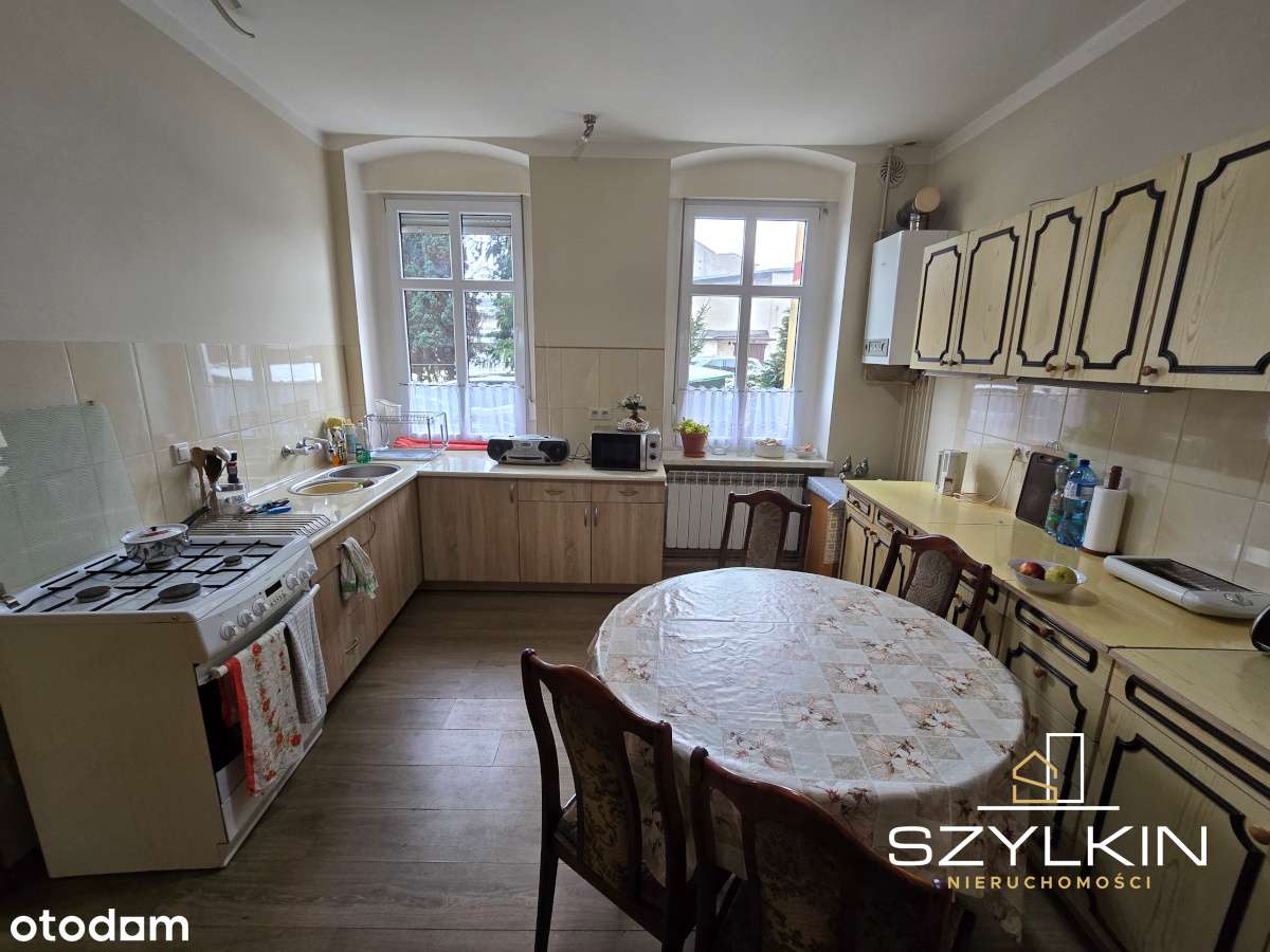 Na sprzedaż mieszkanie w centrum- okazja cenowa!-3