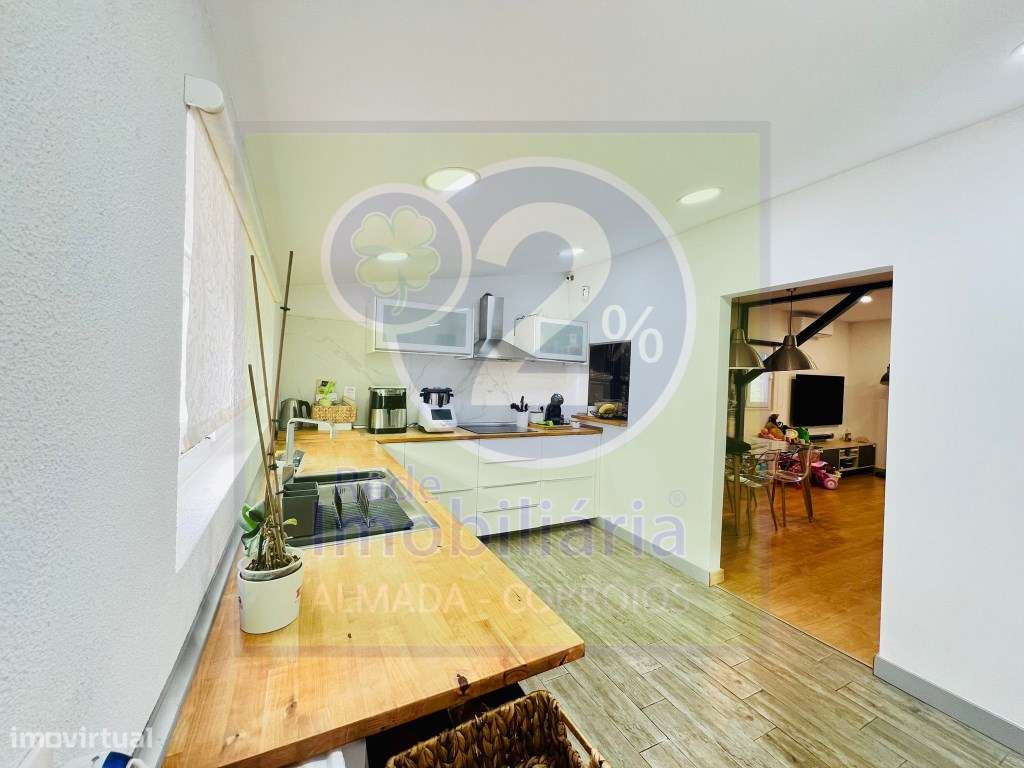 Moradia Isolada, bom espaço exterior - Grande imagem: 4/19