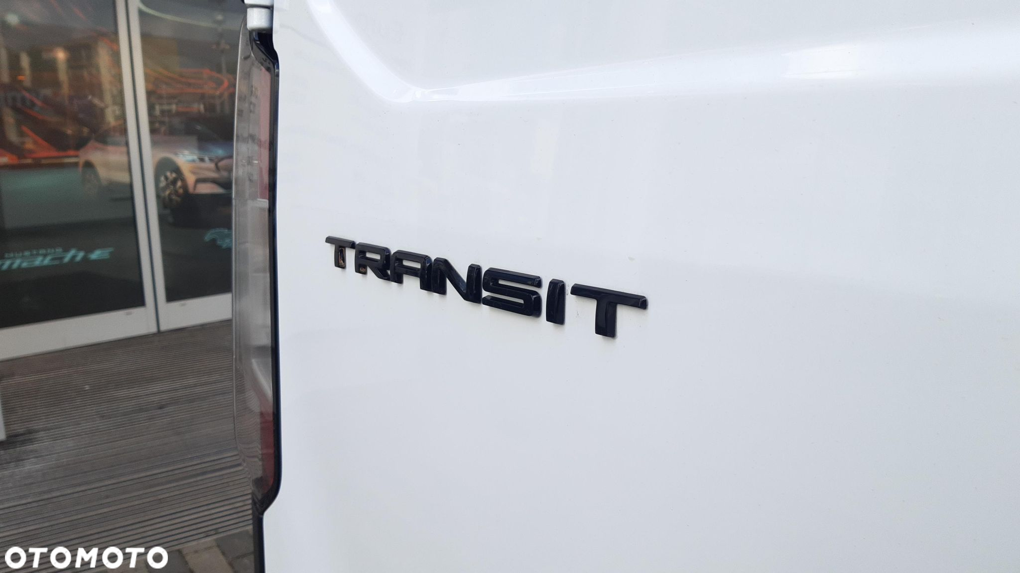 Ford transit-courier - 15