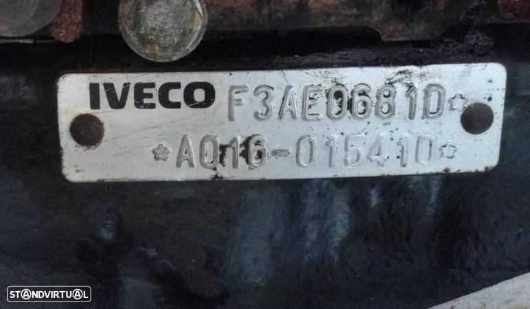 Motor Iveco - - 4