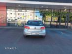 Volkswagen Golf VI 1.6 TDI BlueMot Comfortline - 8