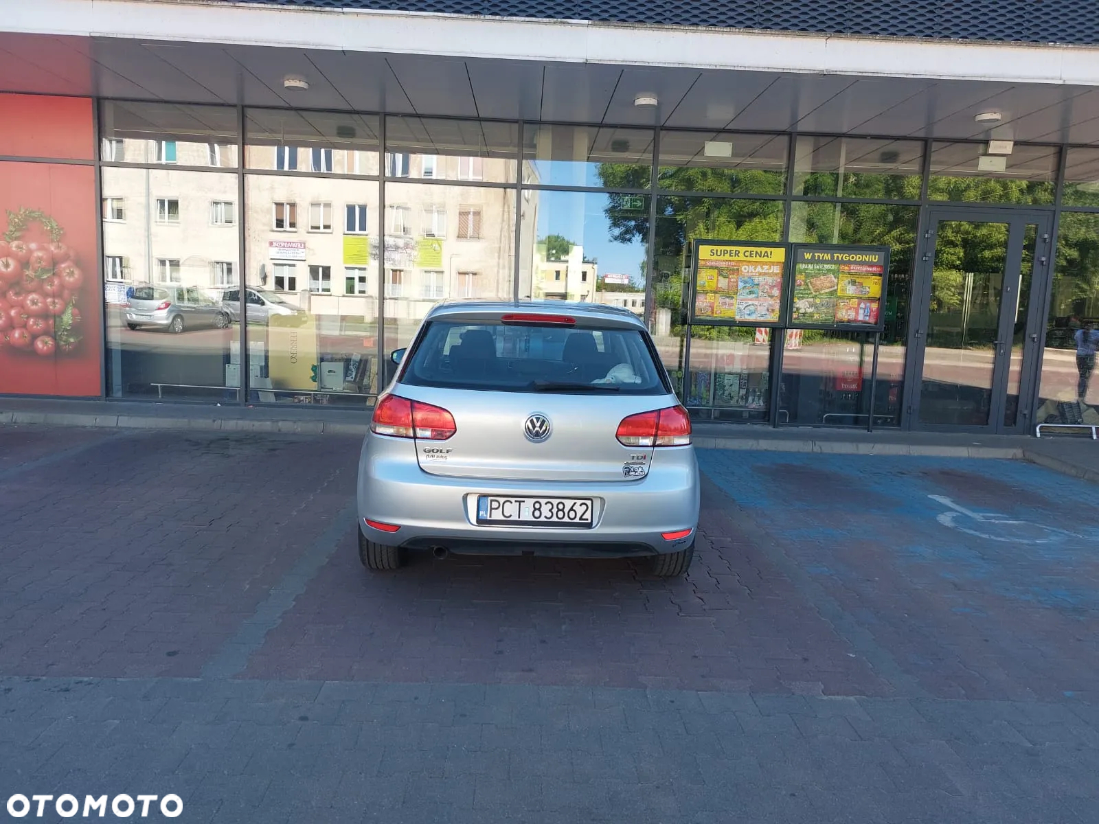 Volkswagen Golf VI 1.6 TDI BlueMot Comfortline - 8