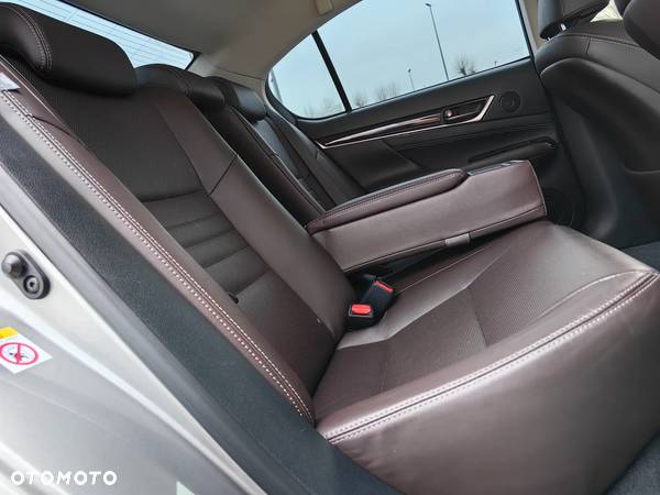 Lexus GS 200t / 300 Prestige - 10
