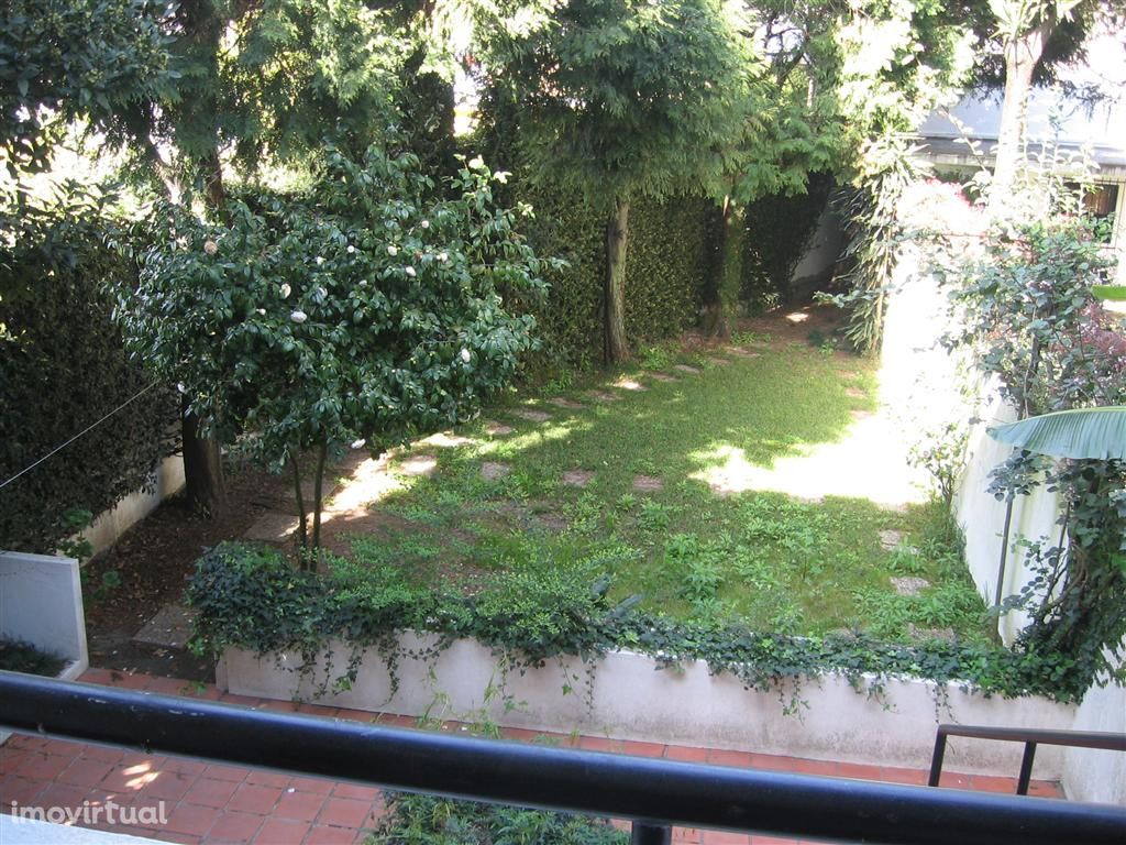 Moradia com Jardim em Aldoar – Porto