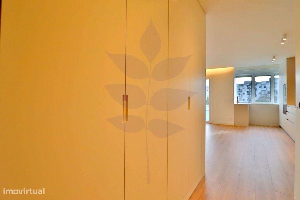 Apartamento T3 Totalmente Renovado no Centro da Cidade ✨-14