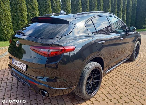 Alfa Romeo Stelvio 2.0 Turbo Veloce TI Q4 - 23