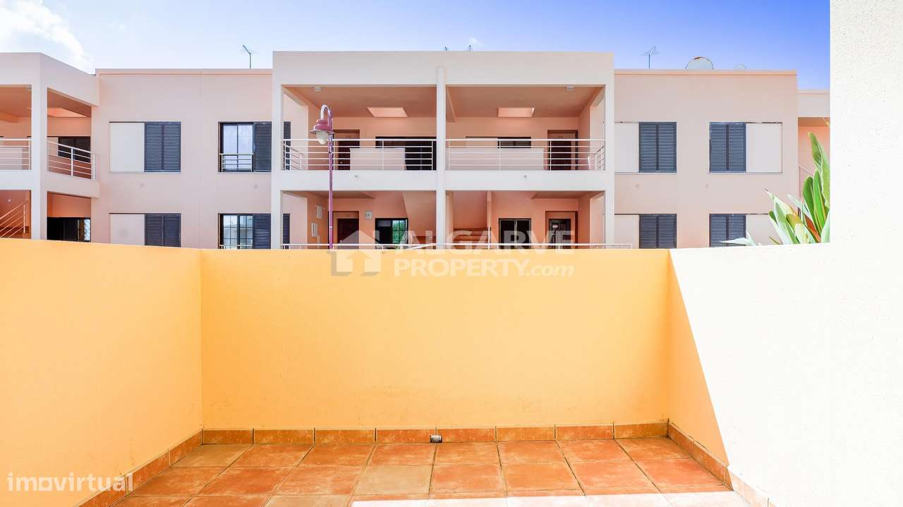 Apartamento T2 de Canto, no Rés do Chão com Vistas para o Golfe | Mill-18