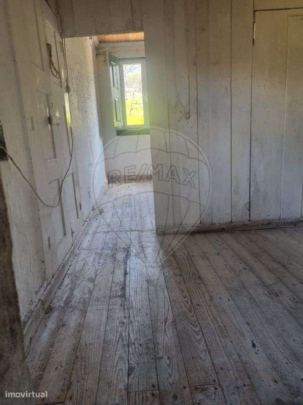 Moradia T5 para venda-9